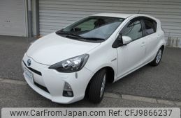 toyota aqua 2013 -TOYOTA--AQUA DAA-NHP10--NHP10-2161080---TOYOTA--AQUA DAA-NHP10--NHP10-2161080-