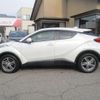 toyota c-hr 2017 -TOYOTA--C-HR DAA-ZYX10--ZYX10-2057121---TOYOTA--C-HR DAA-ZYX10--ZYX10-2057121- image 22