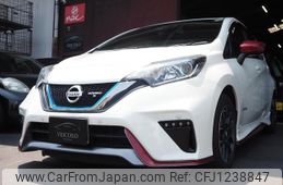 nissan note 2018 GOO_JP_700100243030250601003