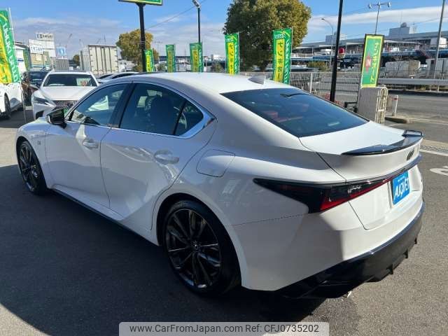 lexus is 2023 CFJ0735202 image 2