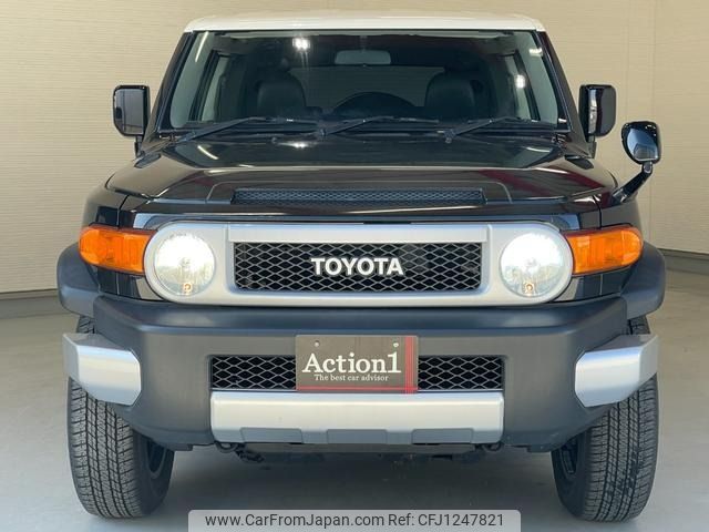 toyota fj-cruiser 2011 40 image 2
