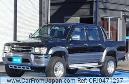 toyota hilux-sports-pick-up 2001 GOO_JP_700060001230240920004