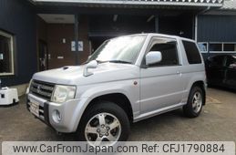 mitsubishi pajero-mini 2010 CFJ1790884