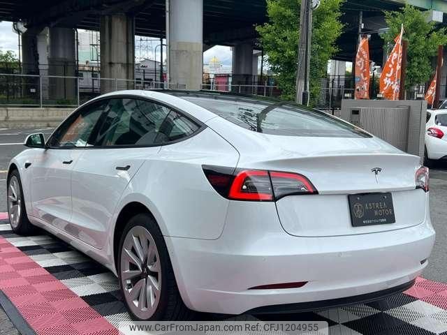 tesla-motors model-3 2022 quick_quick_ZAA-3LI3T_LRW3F7FS9NC576511 image 2
