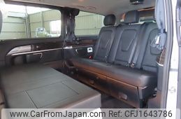 mercedes-benz v-class 2023 CFJ1643786
