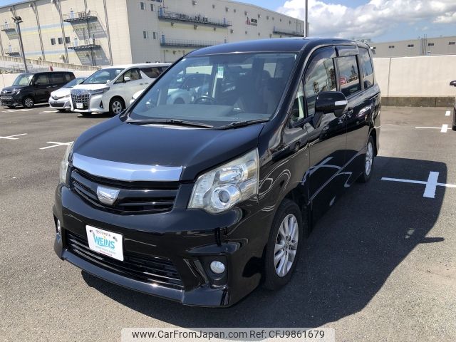 toyota noah 2010 AF-ZRR70-0372136 image 1