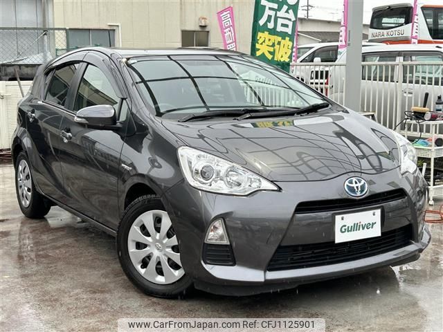 toyota aqua 2012 -TOYOTA--AQUA DAA-NHP10--NHP10-6063829---TOYOTA--AQUA DAA-NHP10--NHP10-6063829- image 1