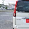 nissan serena 2010 S12572 image 13