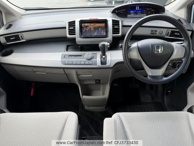 honda freed-hybrid 2012 CFJ3733430 image 2