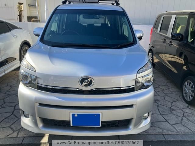 toyota voxy 2013 -TOYOTA--Voxy DBA-ZRR70G--ZRR70-0590923---TOYOTA--Voxy DBA-ZRR70G--ZRR70-0590923- image 2