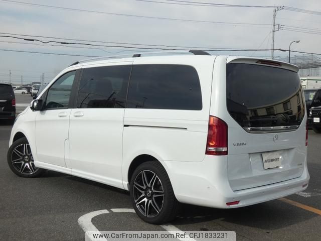 mercedes-benz v-class 2022 CFJ1833231 image 2