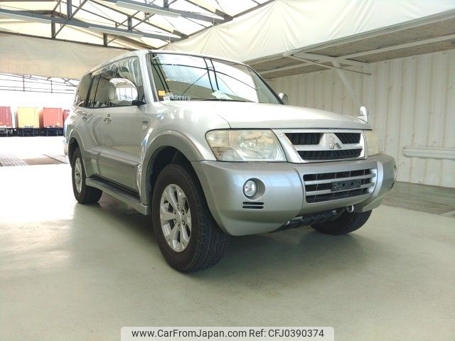 mitsubishi pajero 2003 ENHANCEAUTO_1_ea289718 image 1