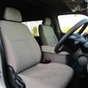 nissan nv350-caravan-wagon 2020 GOO_JP_988025050900201170001 image 16