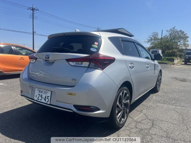 toyota auris 2016 quick_quick_DAA-ZWE186H_ZWE186-1006419 image 2