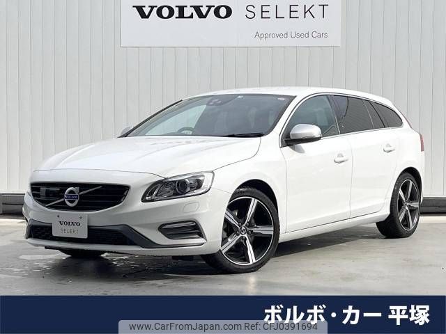 volvo v60 2017 -VOLVO--Volvo V60 LDA-FD4204T--YV1FWA8RDH1367266---VOLVO--Volvo V60 LDA-FD4204T--YV1FWA8RDH1367266- image 1