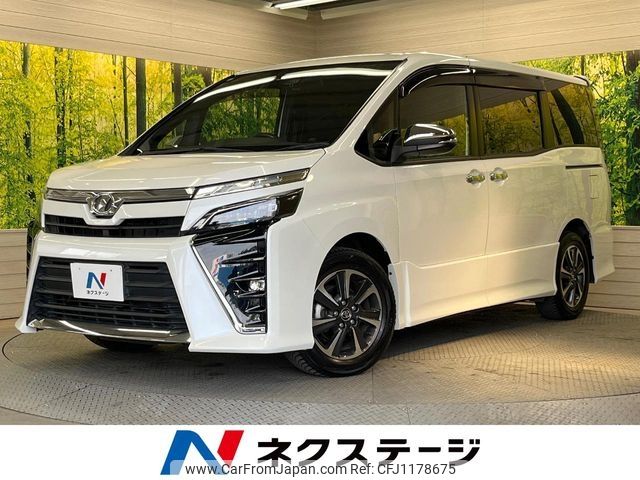 toyota voxy 2018 -TOYOTA--Voxy DBA-ZRR80W--ZRR80-0482443---TOYOTA--Voxy DBA-ZRR80W--ZRR80-0482443- image 1