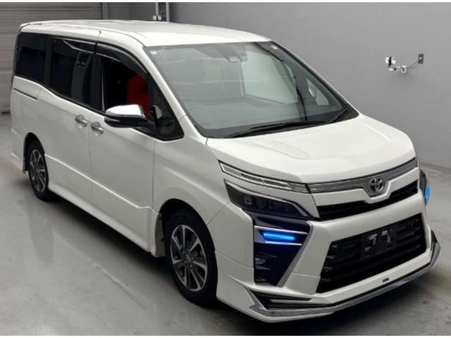 2020 Toyota Voxy 3BA-ZRR80W - Car Price $19,221