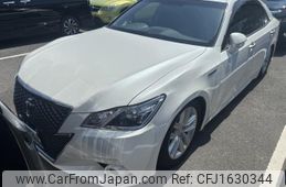 toyota crown-hybrid 2014 CFJ1630344