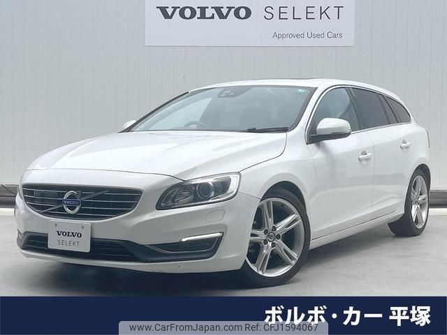 volvo v60 2017 CFJ1594067 image 1