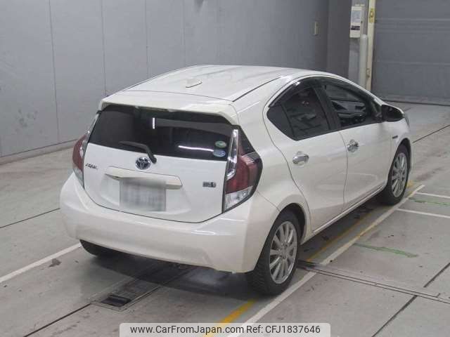 toyota aqua 2016 CFJ1837646 image 2