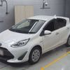 toyota aqua 2018 -TOYOTA--AQUA DAA-NHP10--NHP10-6781067---TOYOTA--AQUA DAA-NHP10--NHP10-6781067- image 1