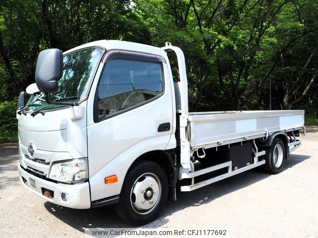 hino dutro 2019 GOO_NET_EXCHANGE_0403477A30250517W002 image 1
