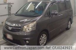 toyota noah 2012 -TOYOTA--Noah DBA-ZRR70W--ZRR70-0486304---TOYOTA--Noah DBA-ZRR70W--ZRR70-0486304-