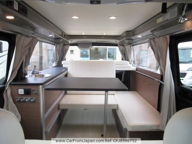 nissan nv350-caravan-van 2016 GOO_JP_700056143030230518001 image 1