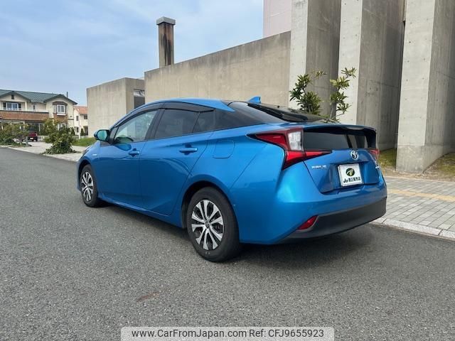 toyota prius 2019 -TOYOTA--Prius ZVW55--8069502---TOYOTA--Prius ZVW55--8069502- image 2