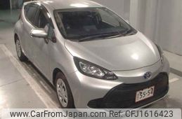 toyota aqua 2022 CFJ1616423