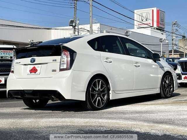 toyota prius 2012 504928-920942 image 2