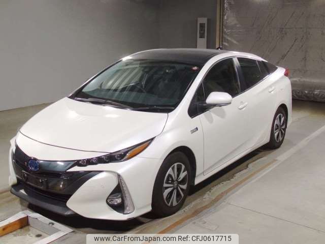 toyota prius-phv 2019 -TOYOTA--Prius PHV DLA-ZVW52--ZVW52-3131901---TOYOTA--Prius PHV DLA-ZVW52--ZVW52-3131901- image 1