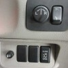 nissan elgrand 2003 504769-207854 image 14