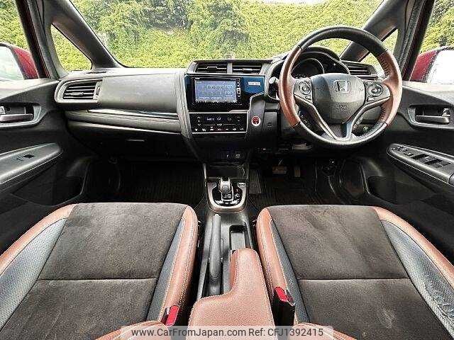 honda fit-hybrid 2018 CFJ1392415 image 1