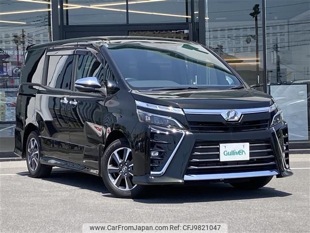 toyota voxy 2018 -TOYOTA--Voxy DBA-ZRR80W--ZRR80-0439860---TOYOTA--Voxy DBA-ZRR80W--ZRR80-0439860- image 1