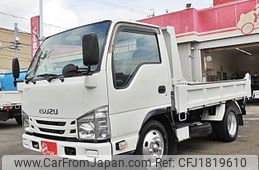 isuzu elf-truck 2017 CFJ1819610