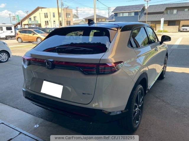 honda vezel 2025 CFJ1703295 image 2