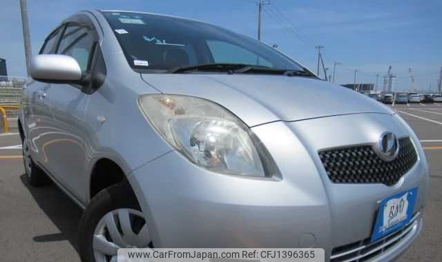 toyota vitz 2006 3282185-Y2025050447A-12 image 1