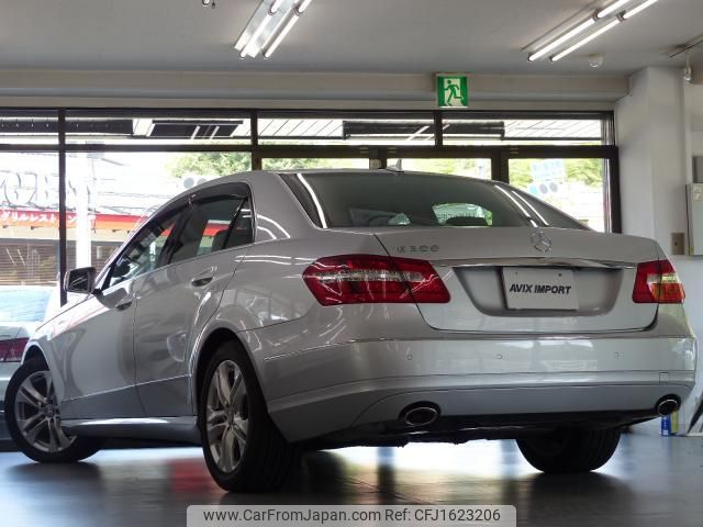 mercedes-benz e-class 2009 CFJ1623206 image 2