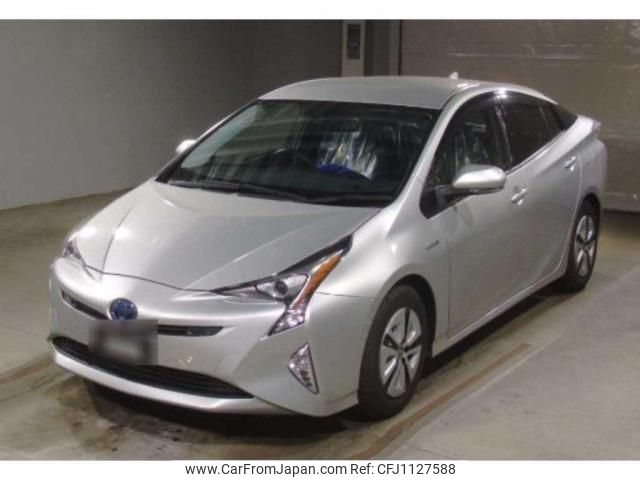 toyota prius 2017 quick_quick_DAA-ZVW51_8042029 image 1