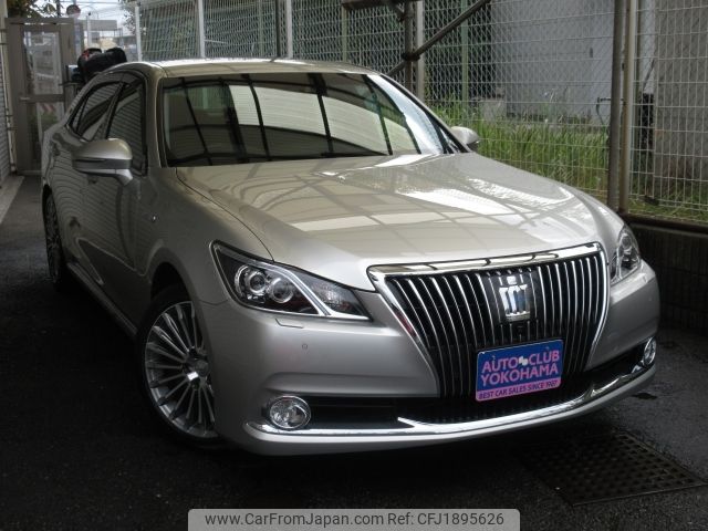 toyota crown-majesta 2016 CFJ1895626 image 2
