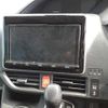 toyota noah 2016 CFJ1647421 image 4