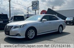 toyota crown-hybrid 2017 CFJ1624186