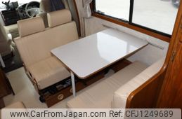 toyota grand-hiace 2002 CFJ1249689