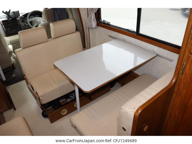 toyota grand-hiace 2002 CFJ1249689 image 1