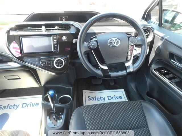 toyota aqua 2017 CFJ1538803 image 2