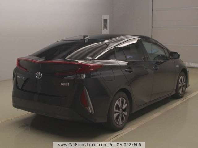 toyota prius-phv 2017 -TOYOTA--Prius PHV DLA-ZVW52--ZVW52-3045410---TOYOTA--Prius PHV DLA-ZVW52--ZVW52-3045410- image 2