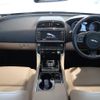 jaguar xe 2016 GOO_JP_965024040309620022002 image 1