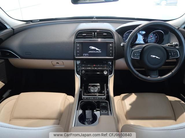 jaguar xe 2016 GOO_JP_965024040309620022002 image 1