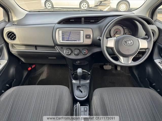 toyota vitz 2014 -TOYOTA--Vitz DBA‐KSP130--2113952---TOYOTA--Vitz DBA‐KSP130--2113952- image 2